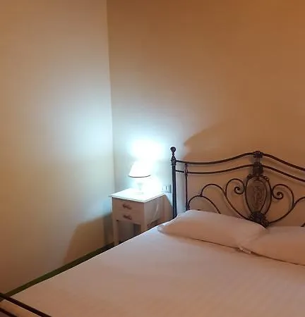 Alojamento de Acomodação e Pequeno-almoço Dimora Fra' Giovanni Relais 4*