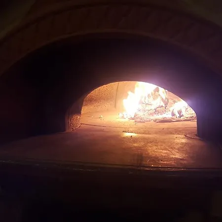 Dimora Fra' Giovanni Relais فندق مبيت وإفطار *