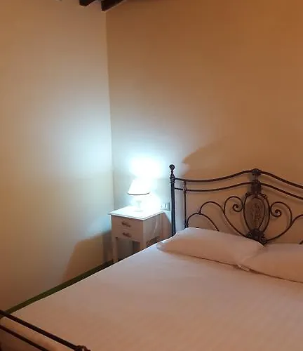 ベッド・アンド・ブレックファスト Dimora Fra' Giovanni Relais 4*