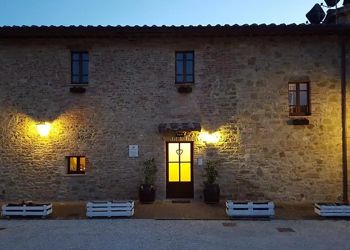 Dimora Fra' Giovanni Relais ベッド・アンド・ブレックファスト 4*