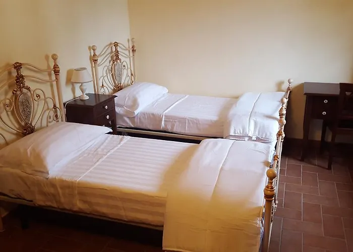 Dimora Fra' Giovanni Relais 4* マジョーネ